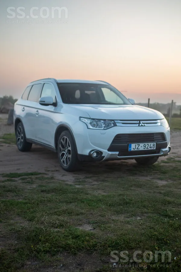 Mitsubishi 4x4 . Kārba restaurēta pie 280000, ir garantijas l