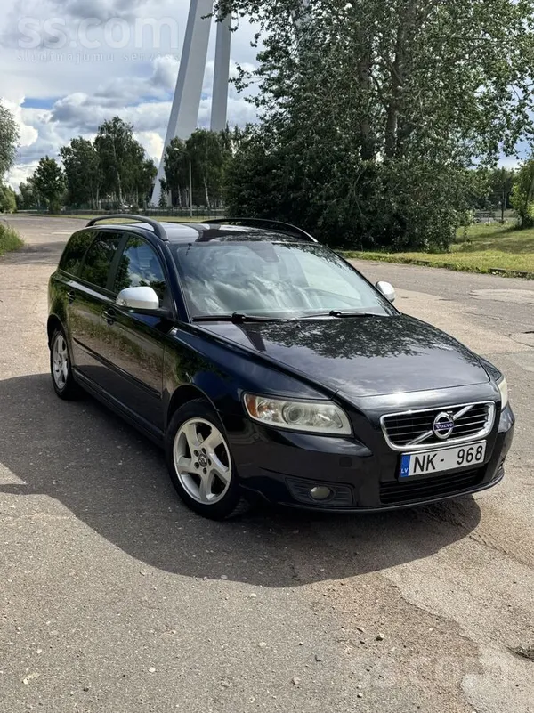 Volvo Pārdodu Volvo V50 D3 2.0l 2011. gads