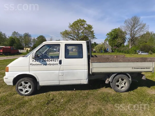 Volkswagen 5vietas, vinjete nav vajadzīga. 