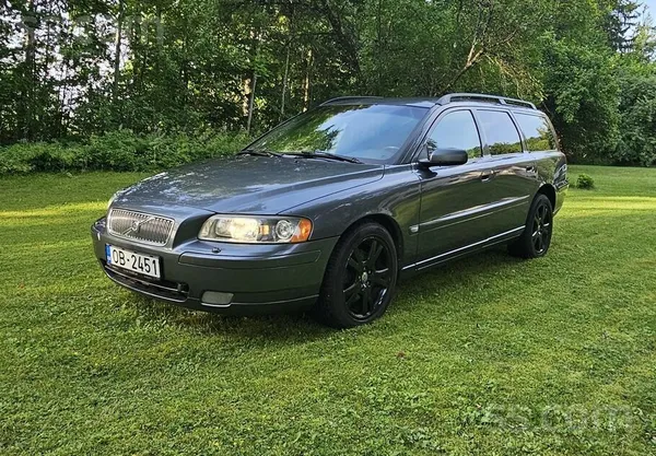 Volvo Pārdodu Volvo V70 Awd, 2.5T benzīns, 154kw. Manuāl