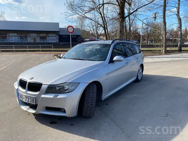 BMW Pārdodu bmw E91 320d ar rūpnīcas m-paku. Auto labā