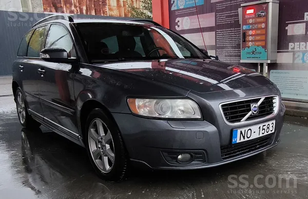 Volvo Pardodas Volvo V50 laba tehniska un vizuala stavok