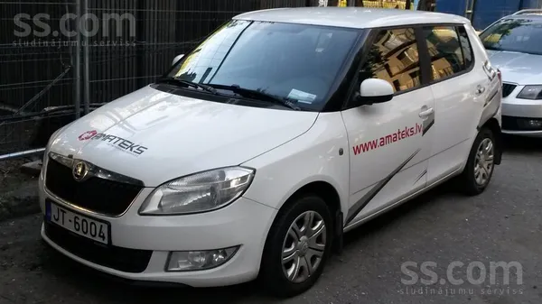 Skoda Pārdodu Škoda Fabia -auto bez apskates .Ir jāpieli