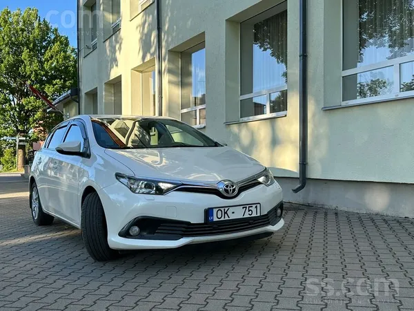 Toyota Toyota Auris, 2015. gads, 1.4 dīzelis, 66 kW, manu