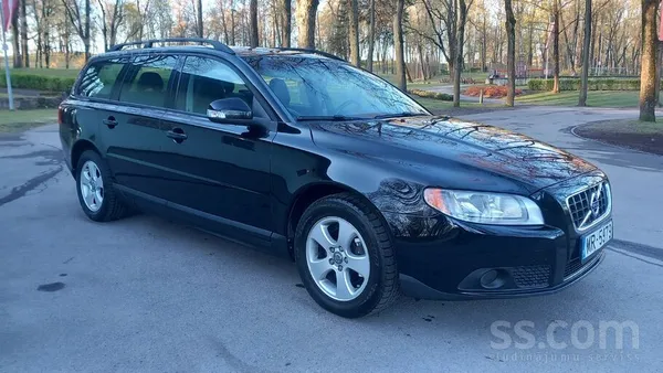 Volvo Eļļa un bremžu kluči ir nomainīti, visas detaļas m