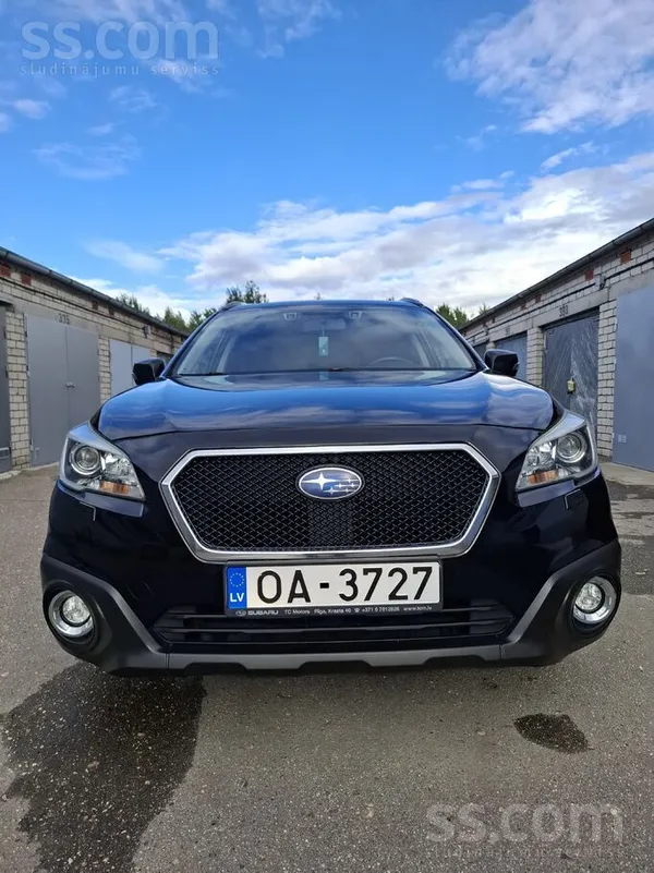 Subaru Pārdod Subaru Outback.