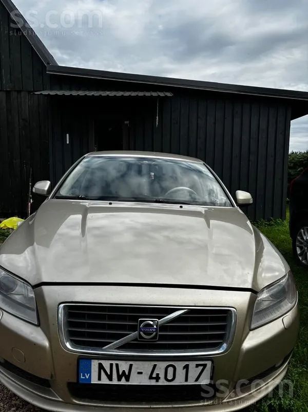 Volvo Pārdodu. Stāv bez vajadzības. Tehniskā apskate der