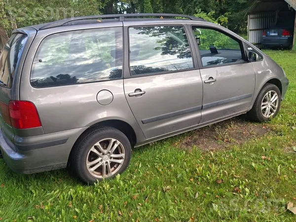SEAT Restarts dzīvei- mainu darbu un savu uzticīgo auto