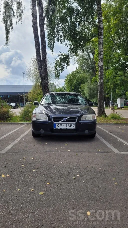 Volvo Pārdodu Volvo S60, labā tehniskā stāvokli. 
