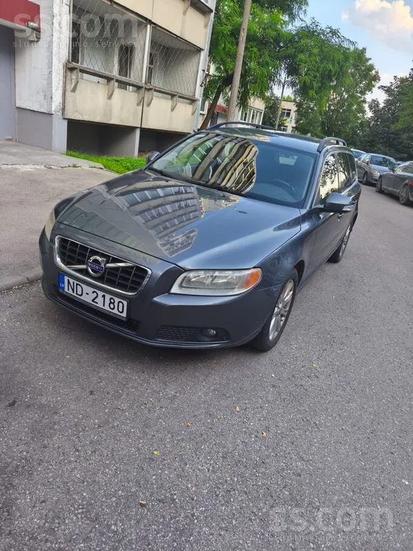 Volvo Pārdodu Volvo V70 2.4D Automāts (2010)