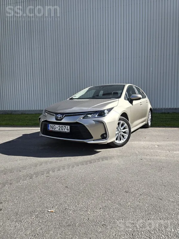 Toyota Jauna auto stāvoklis. Mazs nobraukums, tikko pēc a