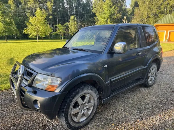 Lielisks medību auto. Bezceļu riepas. Bonusā ziemas riepas ar radzēm.