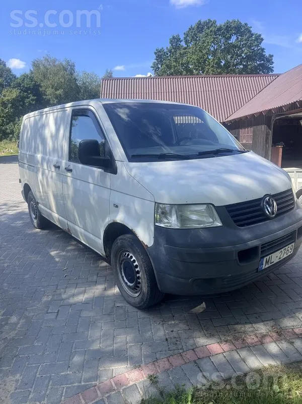 Volkswagen T5 kravas busiņš laba tehniska stāvokli tīko iziet