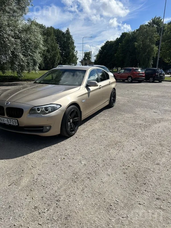 BMW Продается обслуженная машина, два года назад приве