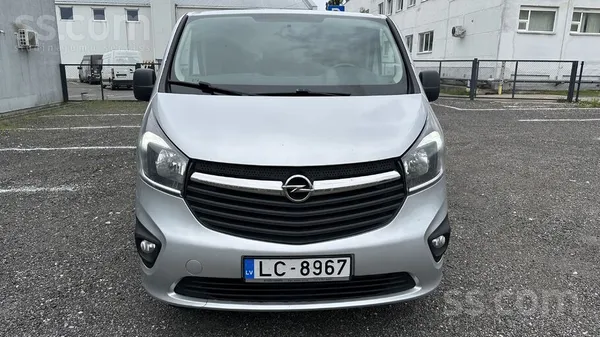 Opel Uzņēmums pārdod Opel Vivaro 1, 6D, 107kw. Uzturēts