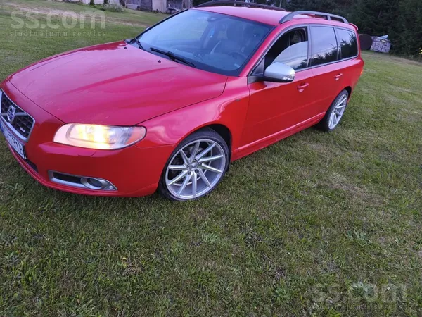 Volvo Pārdodu volvo R-desing koplektacija. Tehniski labā