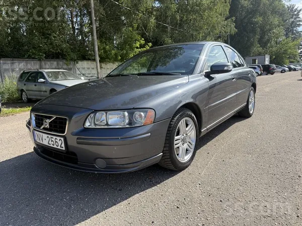 No Vācijas, D5, 136 kW, automāts, Webasto, skaists ādas salons, tehniska aps