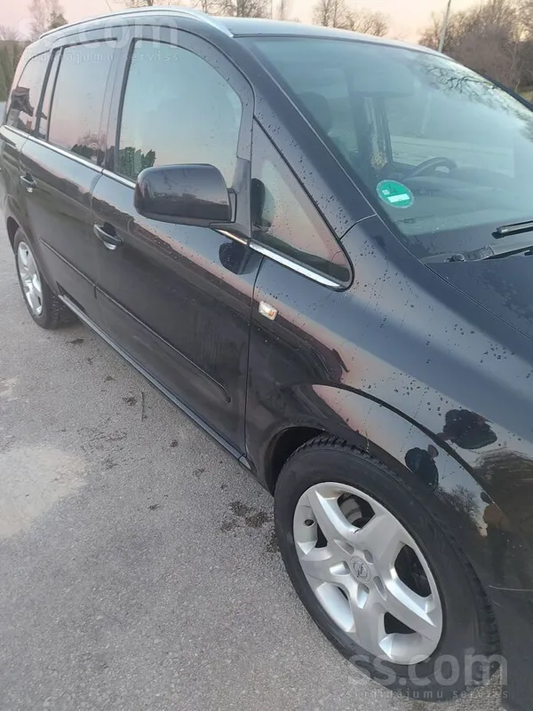 Opel Pārdod labu Opel Zafira 1, 7dīzeli. Latvijā no 202