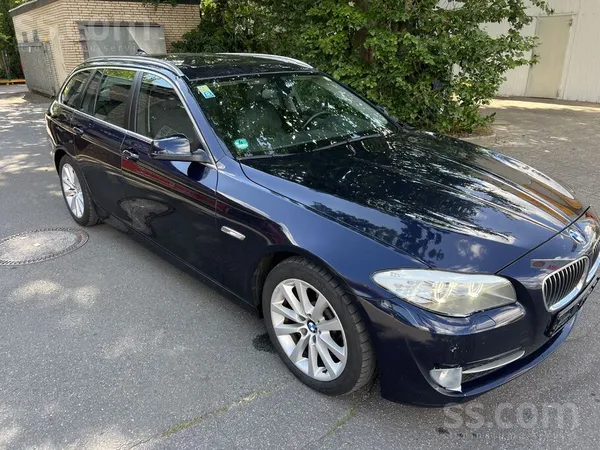 BMW Pārdošanā no Vācijas savā gaitā ievests BMW 530d x