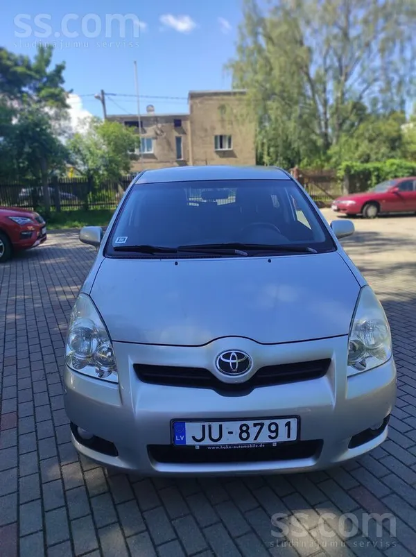 Auto ir labā tehniskā stāvoklī. Tehniskās apskates protokols ir fotogrāfijā.