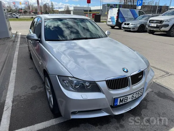 BMW Teicāmā Stavokļī. 297000Km. Ķēde mainīta uz 250 t.