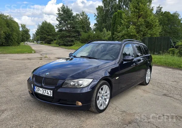 BMW Pārdod koptu un uzticamu BMW 320d, 