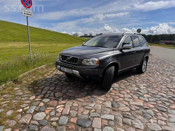 Volvo Pārdodas Xc90 Executive. Vienmēr kopts, pieskatīts