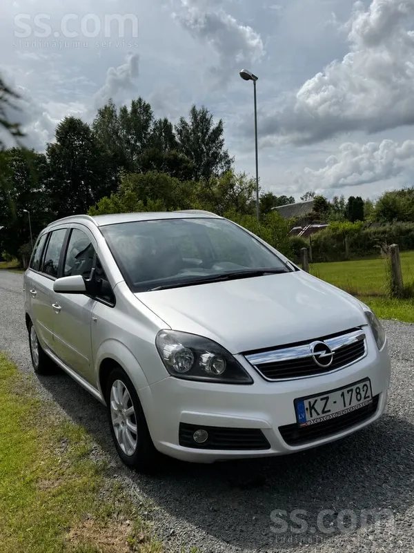 Opel Zafira-1.9D. 6-Manuāls. 2007. 
