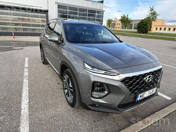 Hyundai Pārdodam mūsu uzticamo Hyundai Santa Fe (2019) ar