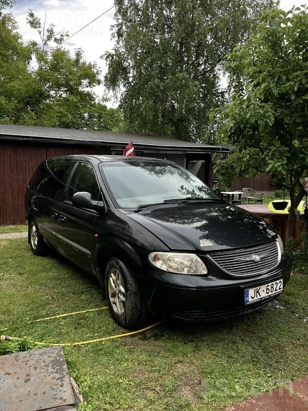Chrysler Pārdodu labā tehniskā stāvoklī 2.4 benzīna/gāzes v