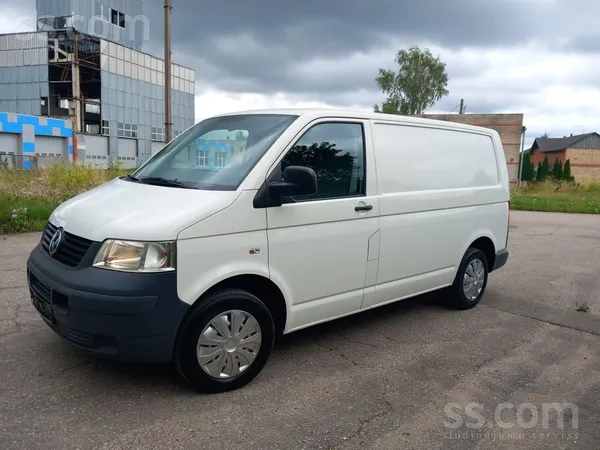Volkswagen Pārdod VW T5 kravas busiņu 1.9Tdi ar 3 sēdvietām. 