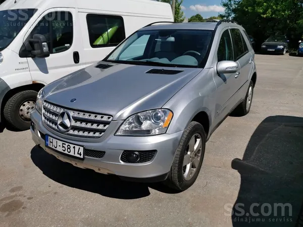 Mercedes MB Ml500 digdesmit gadus veca (jauna) laika kapsul
