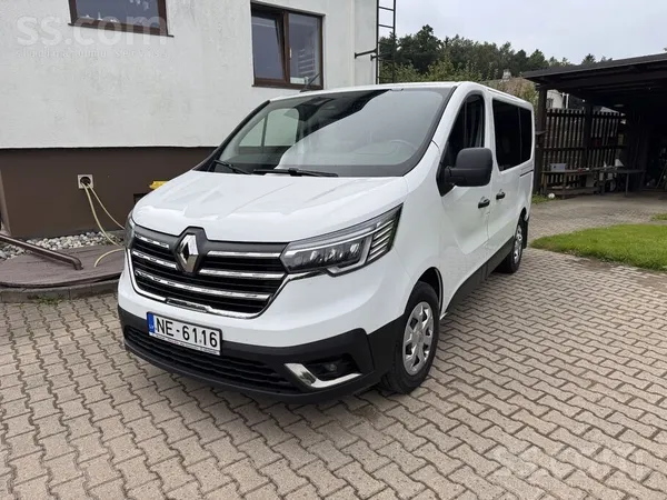 Renault Tirgoju ģimenes auto. Pirkts jauns Latvijā 2022 ga
