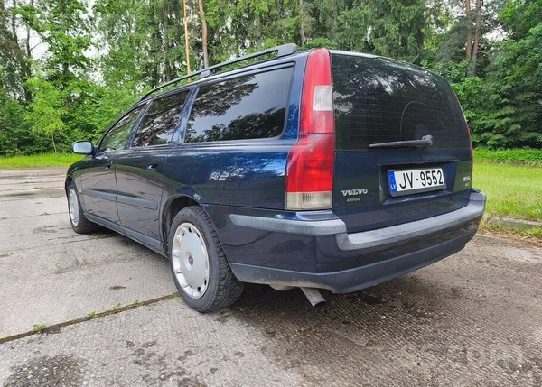 Volvo Sēdies un brauc stāvoklis. Skate līdz 2027 gada ma
