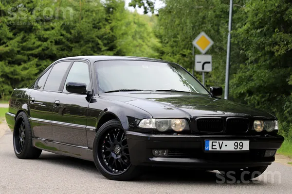 BMW Pārdod labu E38 M-Sport. 