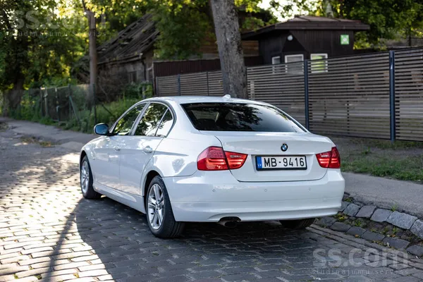 BMW Pārdodu 2010. gada BMW 318d ar 2.0d motoru un auto