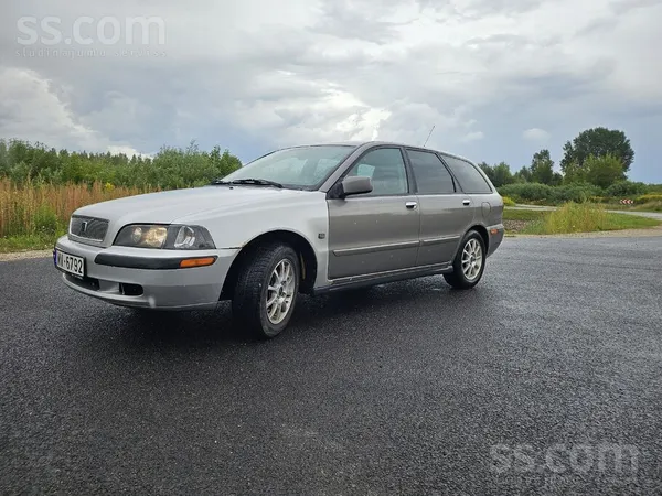 Volvo Svaiga Ta, Ir farkops, kondicionieris strādā, ādas
