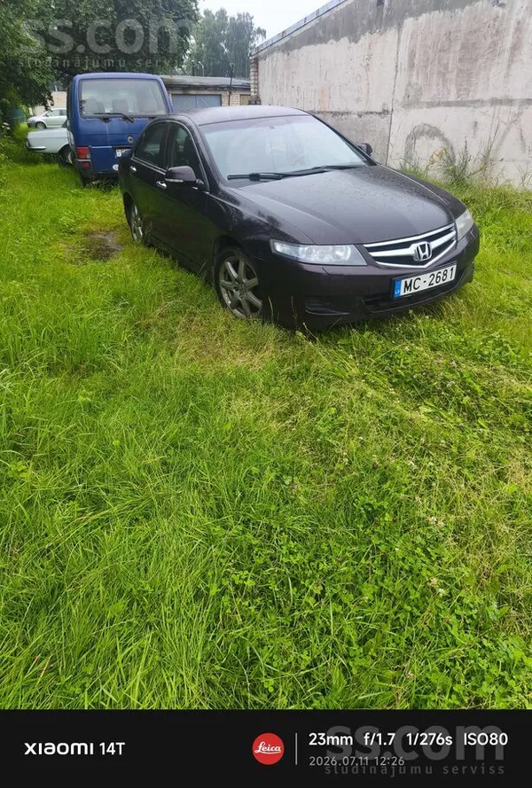 Honda Sveiki pārdodu Honda Accord 2006. gada 2.0 benzīns