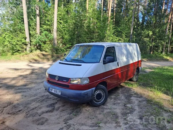 Pārdodu T4.Garā bāze. Vinjeti nevajag.
Buss ar patiesu nobraukumu.
Nācis