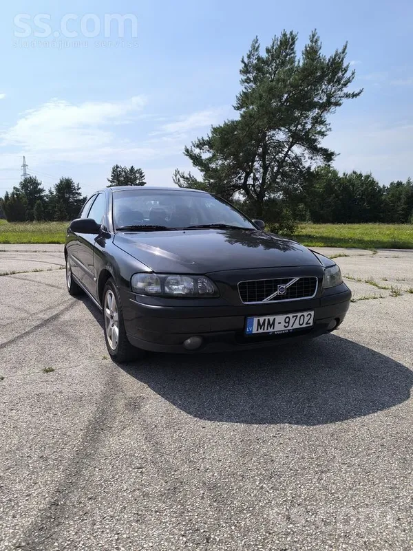 Pārdod Volvo laba tehniska kārtībā 2.4 dīzelis 120 kW labais motors. Čipots