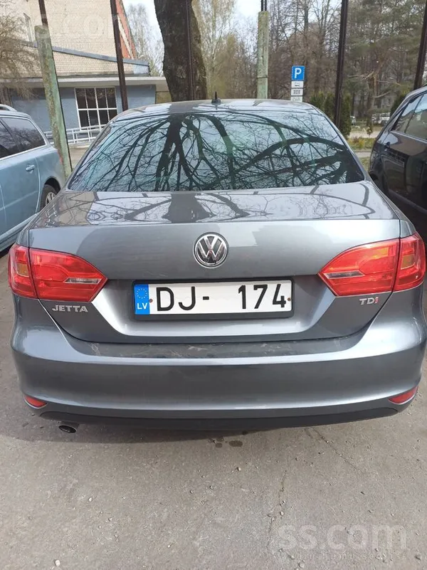 Volkswagen Pardodu Wjeta 2014g 1.6 dizelis pirkta jauna apstr