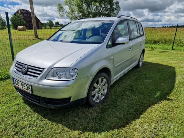 Volkswagen Pārdod VW Touran 1.9Tdi 2004. izlaiduma gads, brau