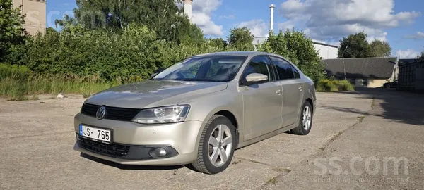 Ekonomisks vienkāršs auto. Ir klimat kontrole. Zobsiksna nomainita. Ieguldij
