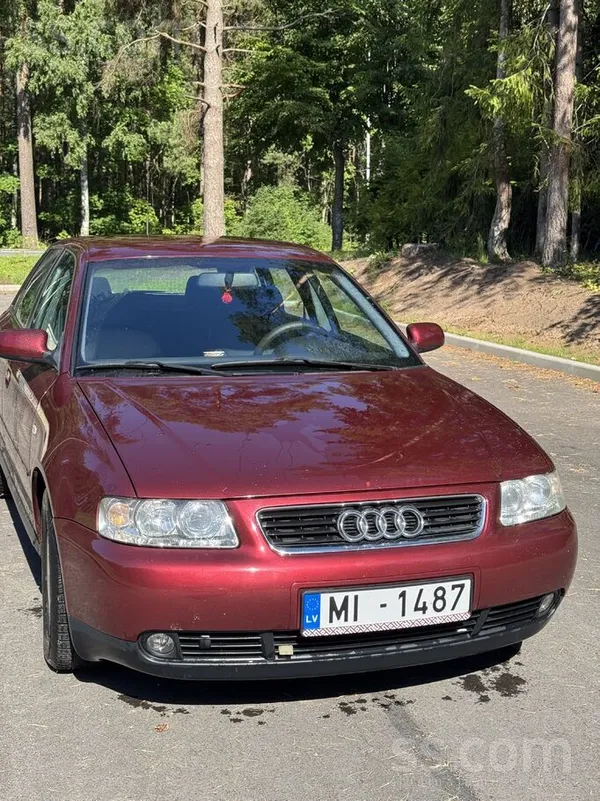 Auto gaida jauno īpašnieku. Auto labā tehniskā stāvoklī. Lietie diski, metāl
