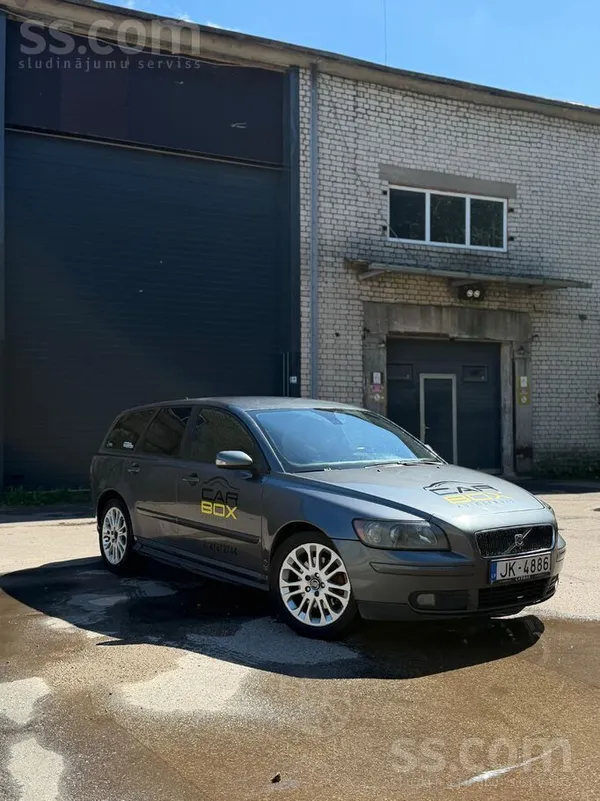 Volvo Pārdodu Volvo V50 ar 2.0D 100kw un manuālu ātrumkā