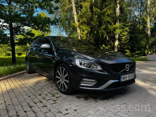 Volvo Pārdodu koptu un tehniski uzturētu Volvo V60 D2 R-