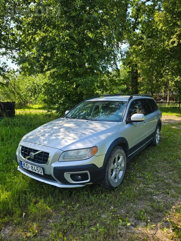 Volvo Pārdodu Volvo Xc70 ar dīzeļmotoru B5. Auto ir atbi