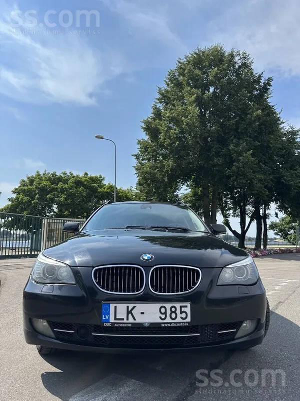 BMW BMW 530xd Touring (E61 Lci) Individual komplektāci