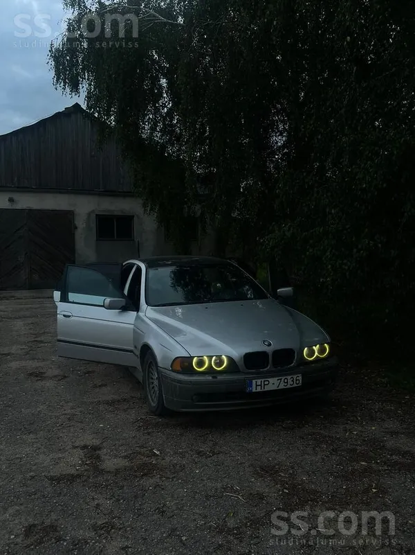 BMW 530 - 1