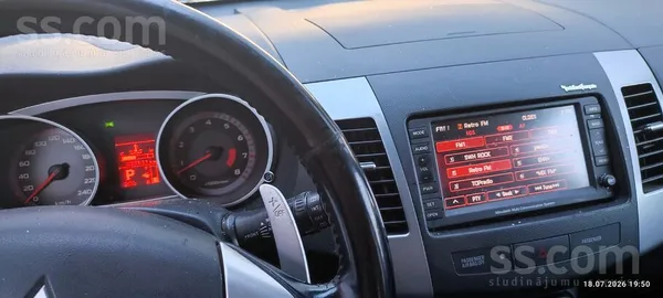 Mitsubishi Срочно. Хор тех мост. Много чего применено, зимняя